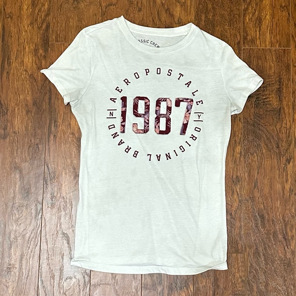 white aeropostale shirt !
